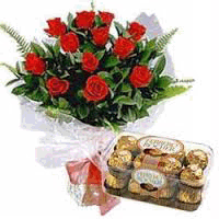 16 Pcs Ferrero Rocher with Red Roses Bunch