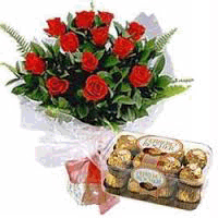 16 Pcs Ferrero Rocher  with Red Roses Bunch