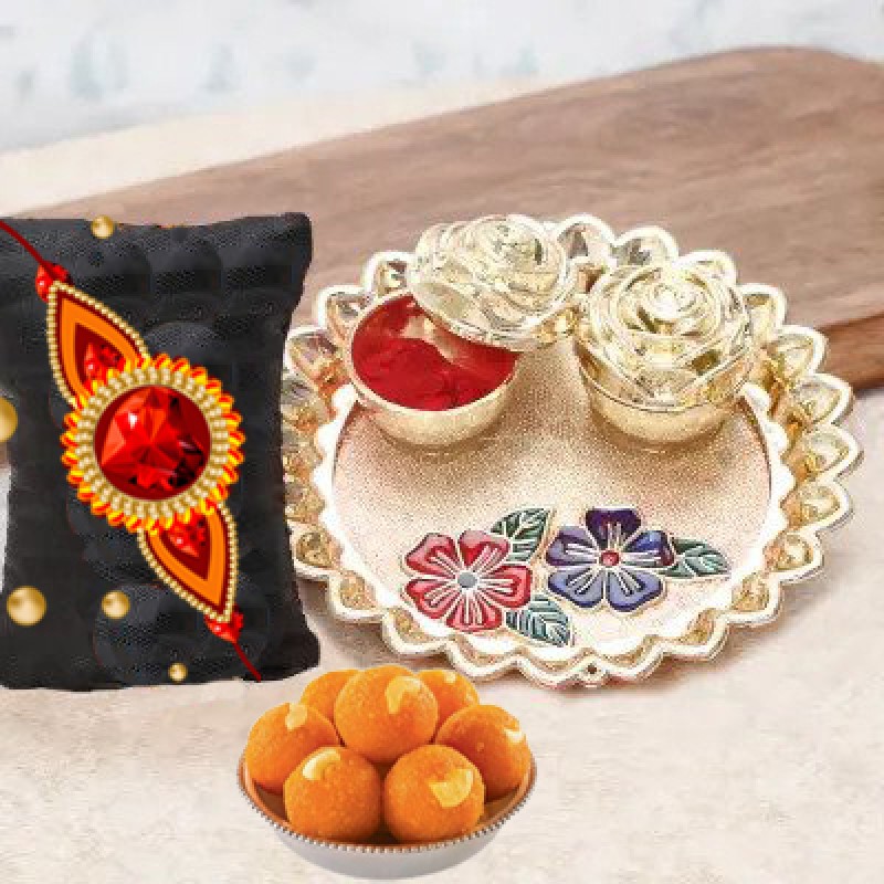 Kundan Rakhis, Puja Thali & Motichoor ladoo