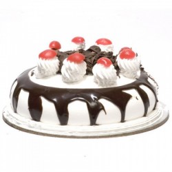 2 kg eggless Black Forest cake